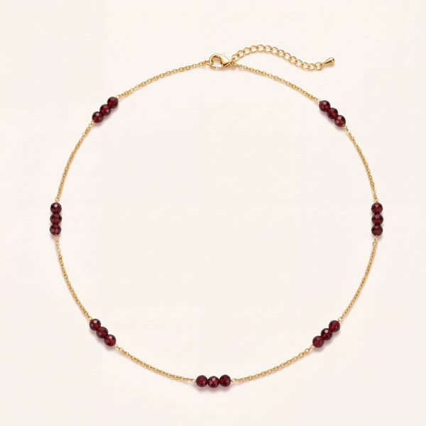 Collier Cèdre ras de cou en grenat facetté et perles dorées - Verika Bijoux
