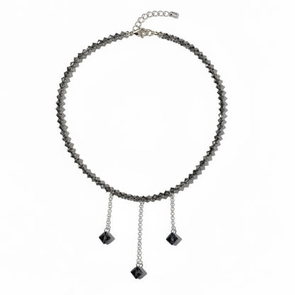 Collier Sarah