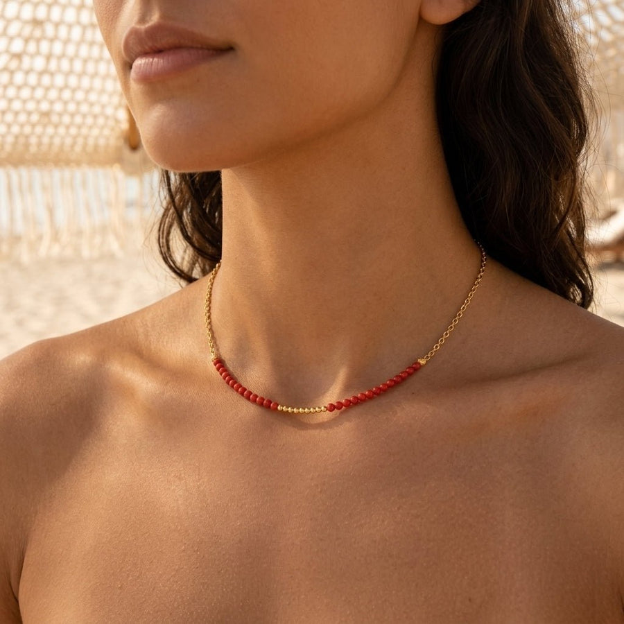 Collier ras-de-cou Verika Bijoux Rani en acier doré à perles d'agate rouge