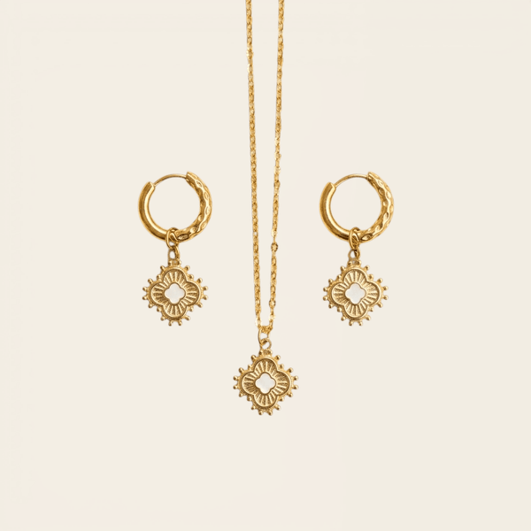 Parure Verika Bijoux Céleste dorée : collier et créoles trèfle en émail nacré